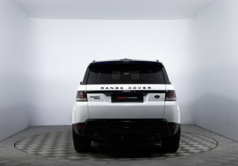 Подержанный автомобиль Land Rover Range Rover Sport 2013 года (6 фото)