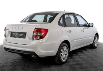 Подержанный автомобиль LADA (ВАЗ) Granta Sedan 2023 года (5 фото)