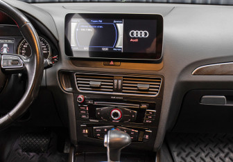 Подержанный автомобиль Audi Q5 2015 года (15 фото)