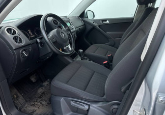 Подержанный автомобиль Volkswagen Tiguan 2014 года (9 фото)