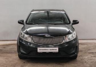 Подержанный автомобиль Kia Rio Sedan 2012 года (2 фото)