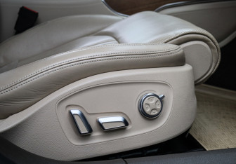 Подержанный автомобиль Audi A7 2016 года (14 фото)