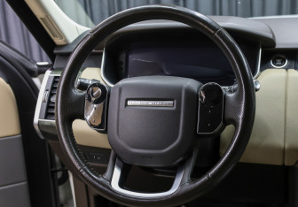 Подержанный автомобиль Land Rover Range Rover Sport 2018 года (17 фото)