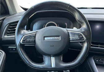 Подержанный автомобиль Haval F7 2021 года (12 фото)