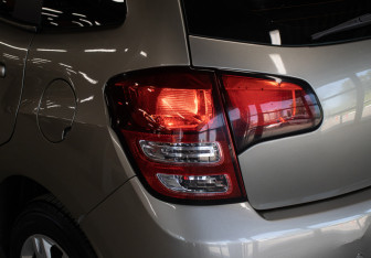 Подержанный автомобиль Citroen C3 Hatchback 2011 года (22 фото)