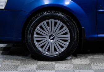 Подержанный автомобиль Chevrolet Lacetti Sedan 2008 года (15 фото)