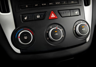 Подержанный автомобиль Kia Ceed Hatchback 2010 года (25 фото)