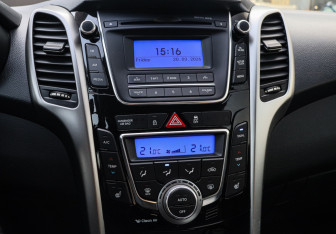 Подержанный автомобиль Hyundai i30 Hatchback 2014 года (14 фото)