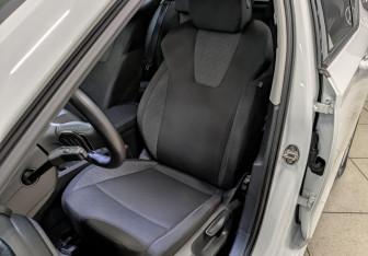 Подержанный автомобиль Skoda Octavia Liftback 2021 года (20 фото)