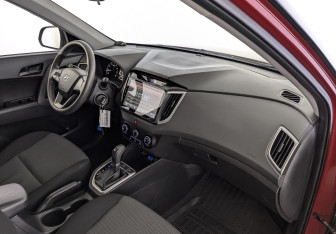 Подержанный автомобиль Hyundai Creta 2018 года (13 фото)