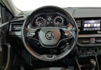 Подержанный автомобиль Skoda Rapid Liftback 2021 года (22 фото)