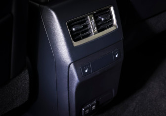 Подержанный автомобиль Lexus RX 2020 года (12 фото)