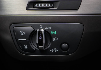 Подержанный автомобиль Audi Q7 2016 года (17 фото)