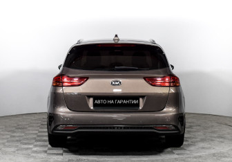 Подержанный автомобиль Kia Ceed Wagon 2020 года (4 фото)