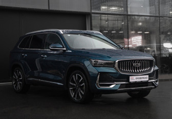 Подержанный автомобиль Geely Monjaro 2023 года (3 фото)