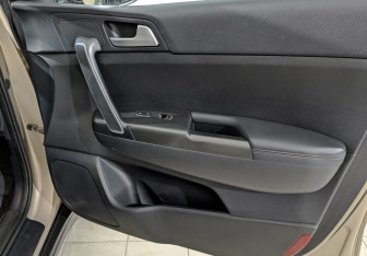 Подержанный автомобиль Kia Sportage 2017 года (25 фото)