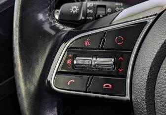 Подержанный автомобиль Kia Cerato Sedan 2019 года (27 фото)