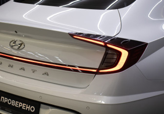 Подержанный автомобиль Hyundai Sonata 2020 года (22 фото)