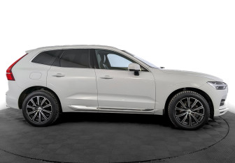 Подержанный автомобиль Volvo XC60 2020 года (4 фото)
