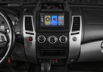 Подержанный автомобиль Mitsubishi Pajero Sport 2014 года (18 фото)