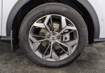 Подержанный автомобиль Haval F7 2022 года (12 фото)