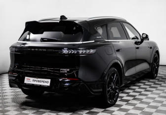 Подержанный автомобиль Voyah Free 2024 года (5 фото)