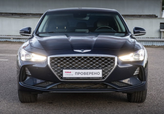 Подержанный автомобиль Genesis G70 2018 года (2 фото)