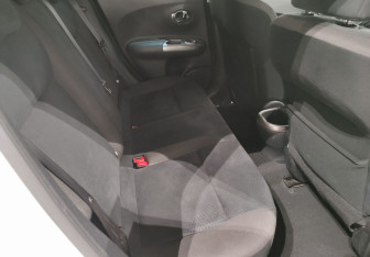 Подержанный автомобиль Nissan Juke 2012 года (11 фото)