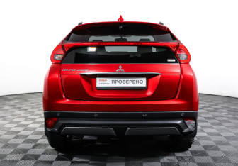 Подержанный автомобиль Mitsubishi Eclipse Cross 2019 года (6 фото)