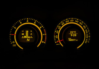 Подержанный автомобиль Toyota Auris Hatchback 2007 года (16 фото)