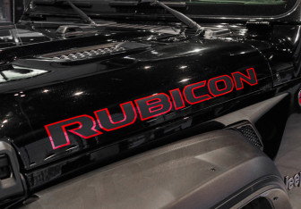 Подержанный автомобиль Jeep Gladiator 2022 года (29 фото)