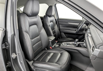 Подержанный автомобиль Mazda CX-5 2020 года (24 фото)