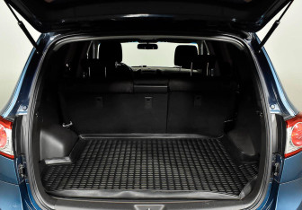 Подержанный автомобиль Hyundai Santa Fe 2012 года (17 фото)