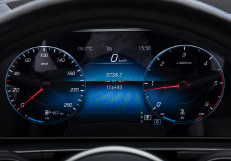 Подержанный автомобиль Mercedes-Benz GLE 2021 года (12 фото)