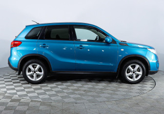 Подержанный автомобиль Suzuki Vitara 2017 года (4 фото)