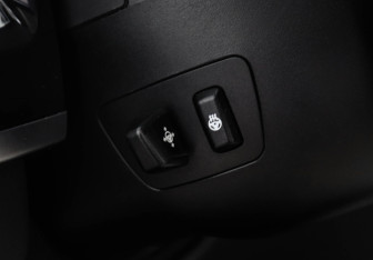 Подержанный автомобиль BMW X5 2014 года (18 фото)