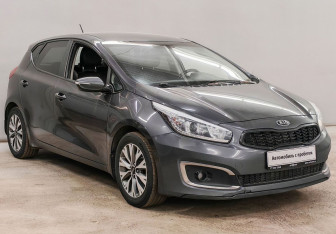 Подержанный автомобиль Kia Ceed Hatchback 2016 года (3 фото)