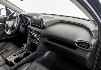 Подержанный автомобиль Hyundai Santa Fe 2020 года (11 фото)