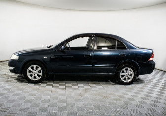 Подержанный автомобиль Nissan Almera Classic 2007 года (8 фото)