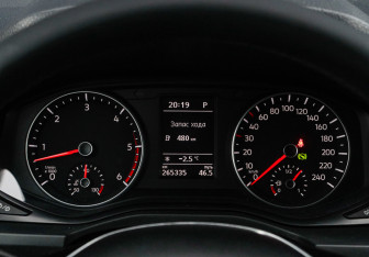 Подержанный автомобиль Volkswagen Amarok 2018 года (25 фото)