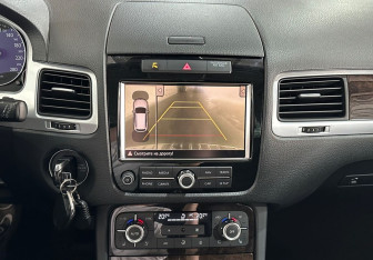 Подержанный автомобиль Volkswagen Touareg 2013 года (14 фото)