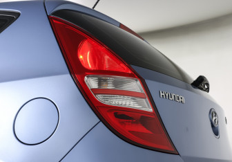 Подержанный автомобиль Hyundai i30 Hatchback 2011 года (20 фото)