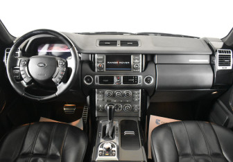 Подержанный автомобиль Land Rover Range Rover 2010 года (20 фото)