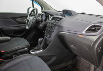 Подержанный автомобиль Opel Mokka 2014 года (9 фото)
