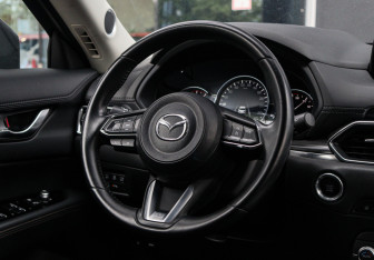 Подержанный автомобиль Mazda CX-5 2019 года (11 фото)