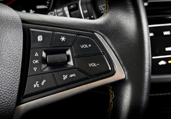 Подержанный автомобиль Москвич 3 2023 года (28 фото)