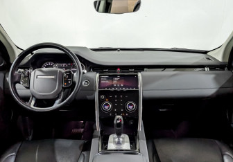 Подержанный автомобиль Land Rover Discovery Sport 2020 года (14 фото)