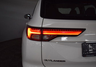 Новый Mitsubishi Outlander 2023 (19 фото)