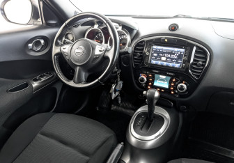 Подержанный автомобиль Nissan Juke 2014 года (27 фото)