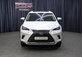 Подержанный автомобиль Lexus NX 2017 года (2 фото)